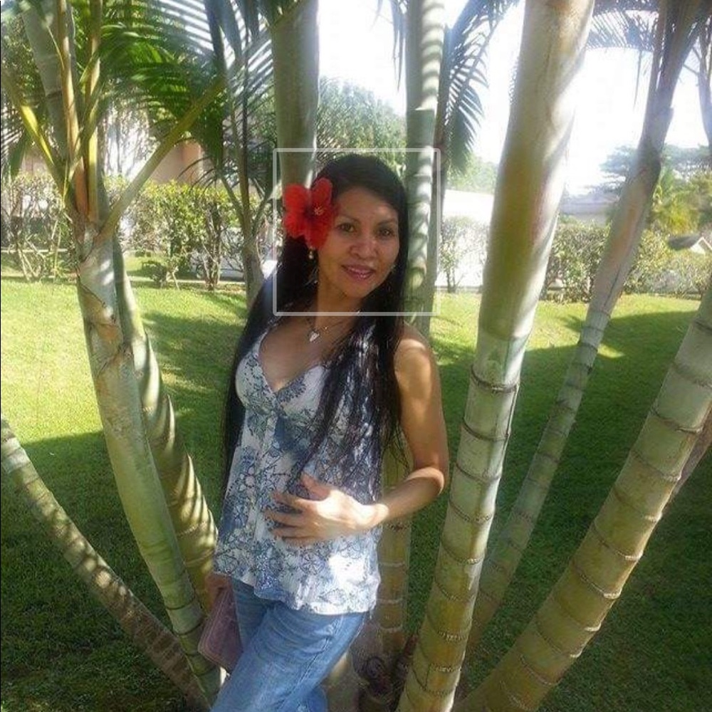 Meet your Posher, Esperanza